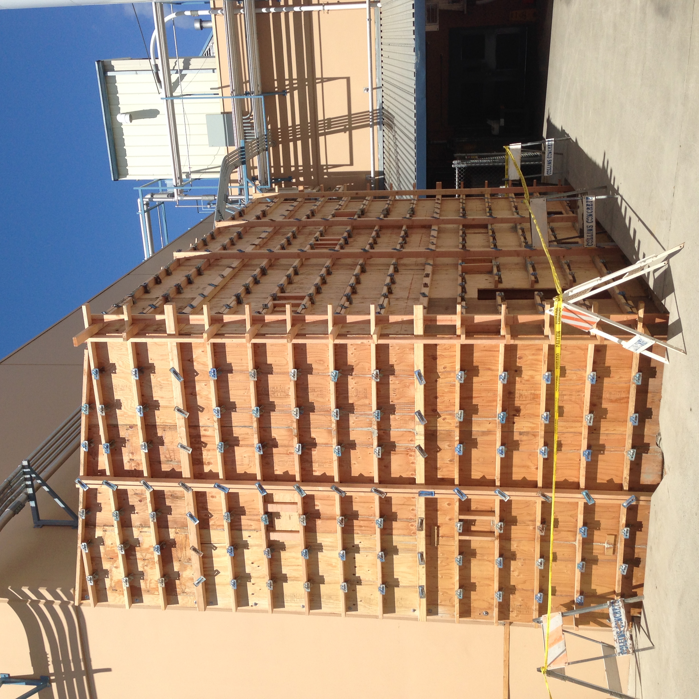 Snap-tie construction.